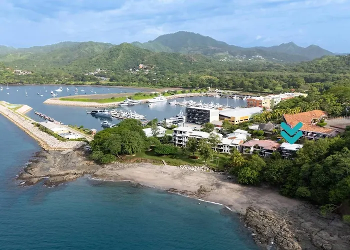 Flamingo Marina Private Beachfront Escape * Playa Flamingo